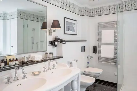 Fairmont Hotel Vier Jahreszeiten Hamburg in Hamburg — foto 8