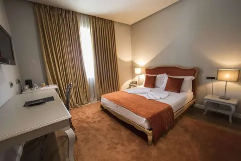 Classic Hotel in Tirana