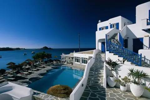 Petinos Beach Hotel in Πλατύς Γιαλός