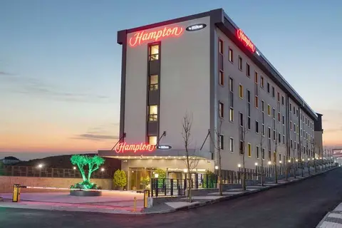 Hampton by Hilton Istanbul Arnavutkoy in Arnavutköy — foto 10