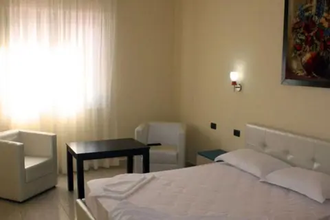 Aurelis Hotel in Tirana — foto 10