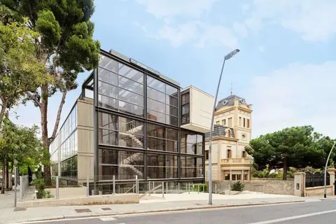 Ikonik Angli in Barcelona — foto 2