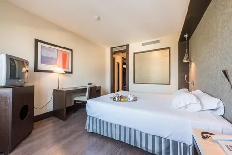 Hotel Mercader in Madrid — foto 24