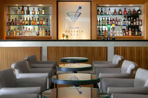 Atlantica Miramare Beach Hotel in Limassol — foto 8