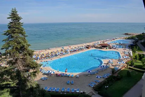 Riviera Beach in Ривиера — foto 17