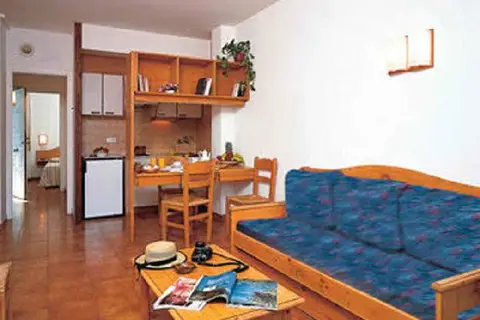 Almirall Apartaments in Lloret de Mar — foto 16