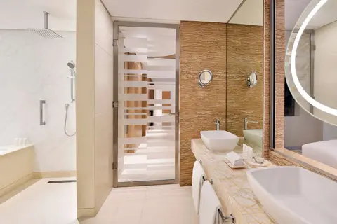 Crowne Plaza Dubai Marina in Crowne Plaza Dubai Marina — foto 12