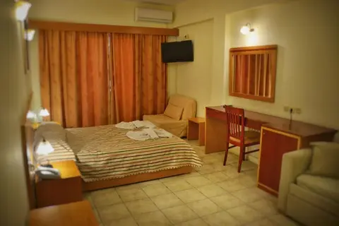 CNic Hellinis Hotel in Korfoe — foto 29