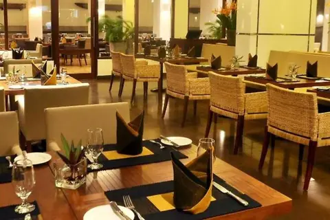 The Blue Water Hotel in Wadduwa — foto 8
