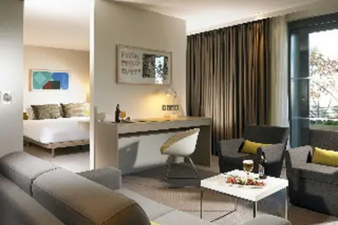 The Gibson Hotel in Dublin — foto 10