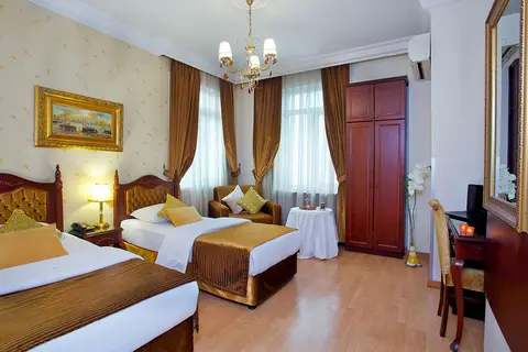 Ipek Palas in Fatih — foto 17