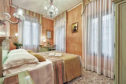 Hotel Firenze Venetie in Brenzone sul Garda — foto 2