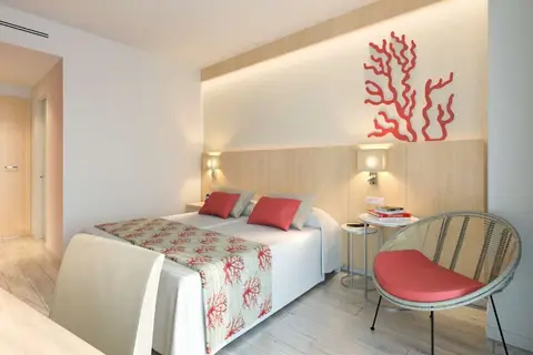 Universal Hotel Perla in S'Illot — foto 11