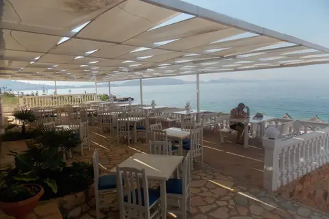 Hotel Kompleks Joni in Saranda — foto 22