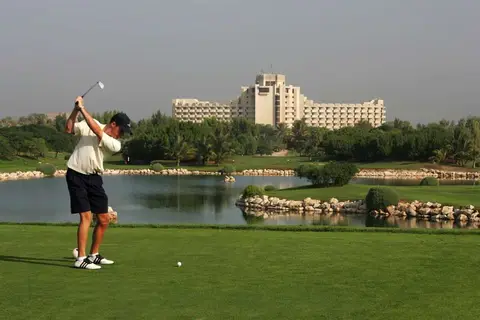 JA Palm Tree Court in Dubai — foto 19