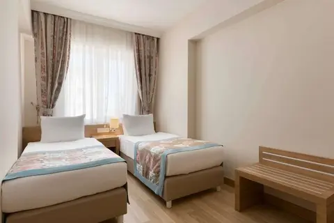 Ramada Resort by Wyndham Lara in Aksu — foto 26