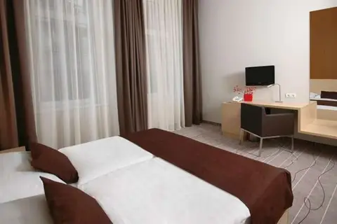 Promenade City Hotel Budapest in Boedapest — foto 10
