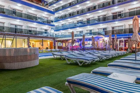 Princesa Solar in Torremolinos — foto 22