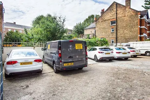 OYO London Guest House in Londen — foto 17