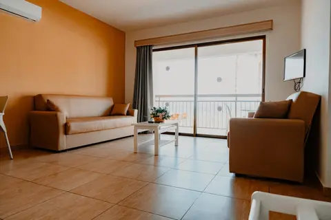 Penelope Beach Hotel in Παραλίμνι — foto 19
