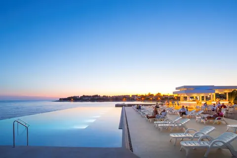 Aminess Maestral foto 3