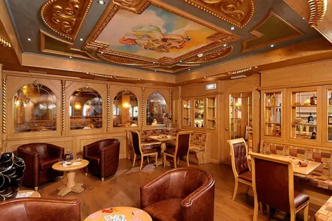 Tevini Dolomites Charming Hotel in Commezzadura — foto 28