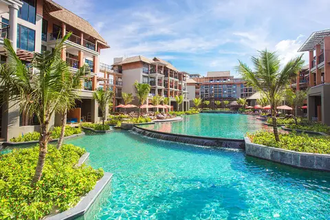 Mai Holiday by Mai Khao Lak in คึกคัก