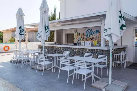 Protaras Plaza Hotel in Παραλίμνι — foto 9