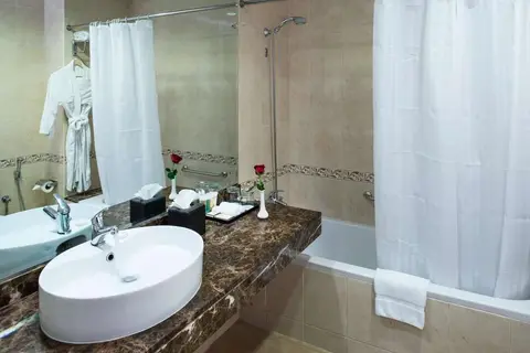 Majestic City Retreat Hotel in Dubai — foto 16