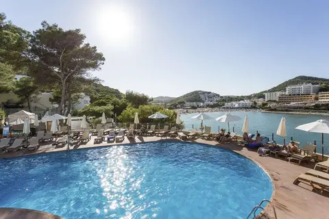 Palladium Hotel Cala Llonga in Santa Eulària des Riu — foto 2