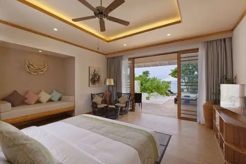 Brennia Kottefaru in Raa Atoll — foto 11
