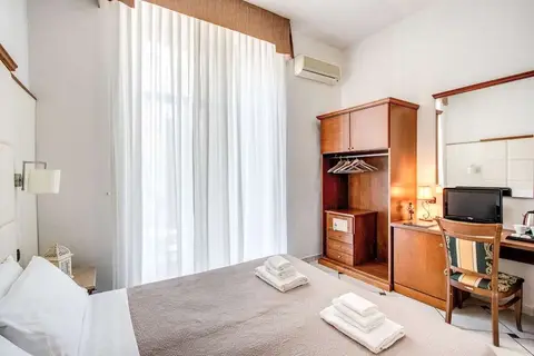 Hotel Garibaldi Napoli in Napels, foto 12