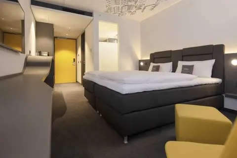 V8 Hotel Köln @Motorworld foto 10