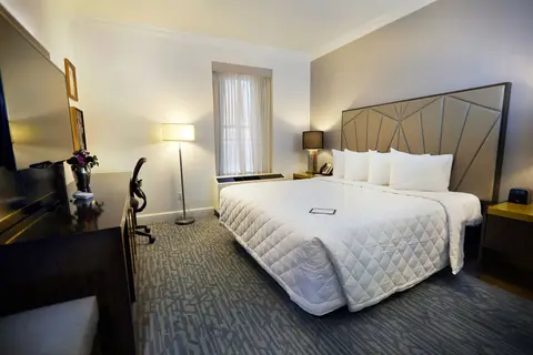 Hotel Martinique New York on Broadway, Curio Collection by Hilton in New York — foto 4