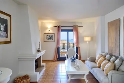 Aegean Suites in Καλύβια — foto 17