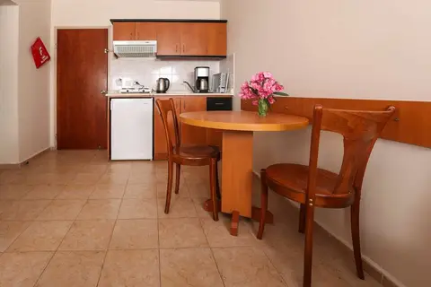 Tuntas Family Suites Kusadasi in Kuşadası — foto 28