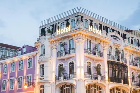 Internacional Design Hotel in Almada