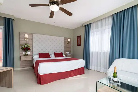 Hotel Los Arcos Nerja in Nerja — foto 23