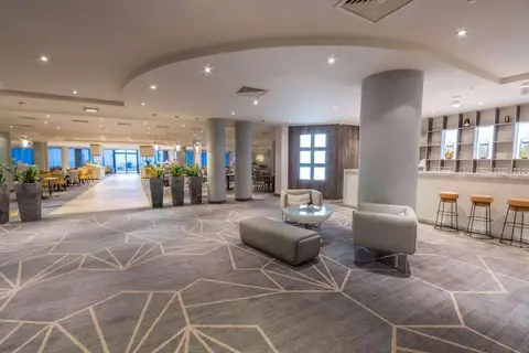 Radisson Blu Resort St. Julians in San Ġiljan — foto 9