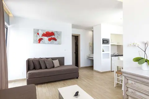 Golden Bay Hotel & Bungalows in Δημοτική Ενότητα Γουβών — foto 14