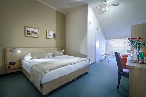 Hotel Taurus in Praag — foto 28