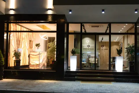Emerald Boutique Hotel in Tirana — foto 26