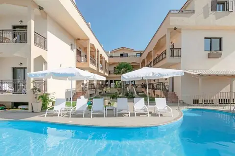 Cooee Mediterranean Beachhotel in Σκάλα Ραχωνίου — foto 14