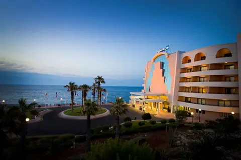Radisson Blu Resort, Malta St. Julian's in San Ġiljan — foto 6