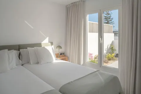 Nazaret Beach in Arrecife — foto 13
