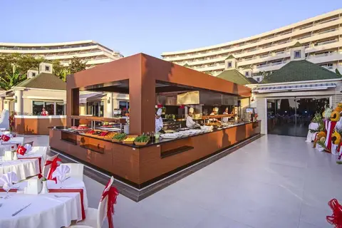 The Grand Blue Sky International in Kuşadası, foto 26