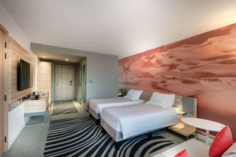 Novotel Sharjah Expo Centre in Sharjah — foto 9