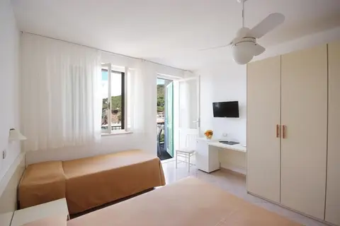 Hotel Dino in Capoliveri — foto 11
