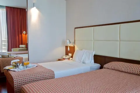 VIP Executive Art’s Hotel in Almada — foto 7