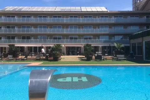 Hotel Panorama in Torroella de Montgrí — foto 22